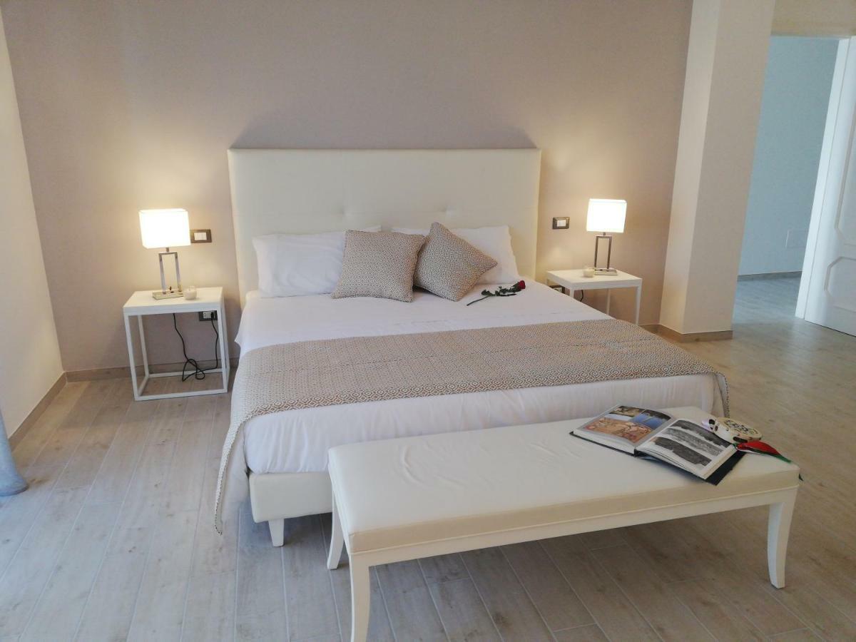 Kaloneiro Guest House Corigliano dʼOtranto Exterior foto